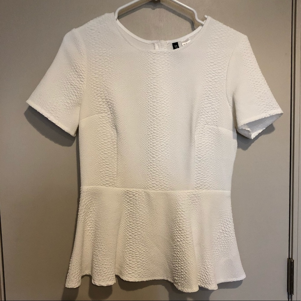 H&M Divided white stretchy peplum top